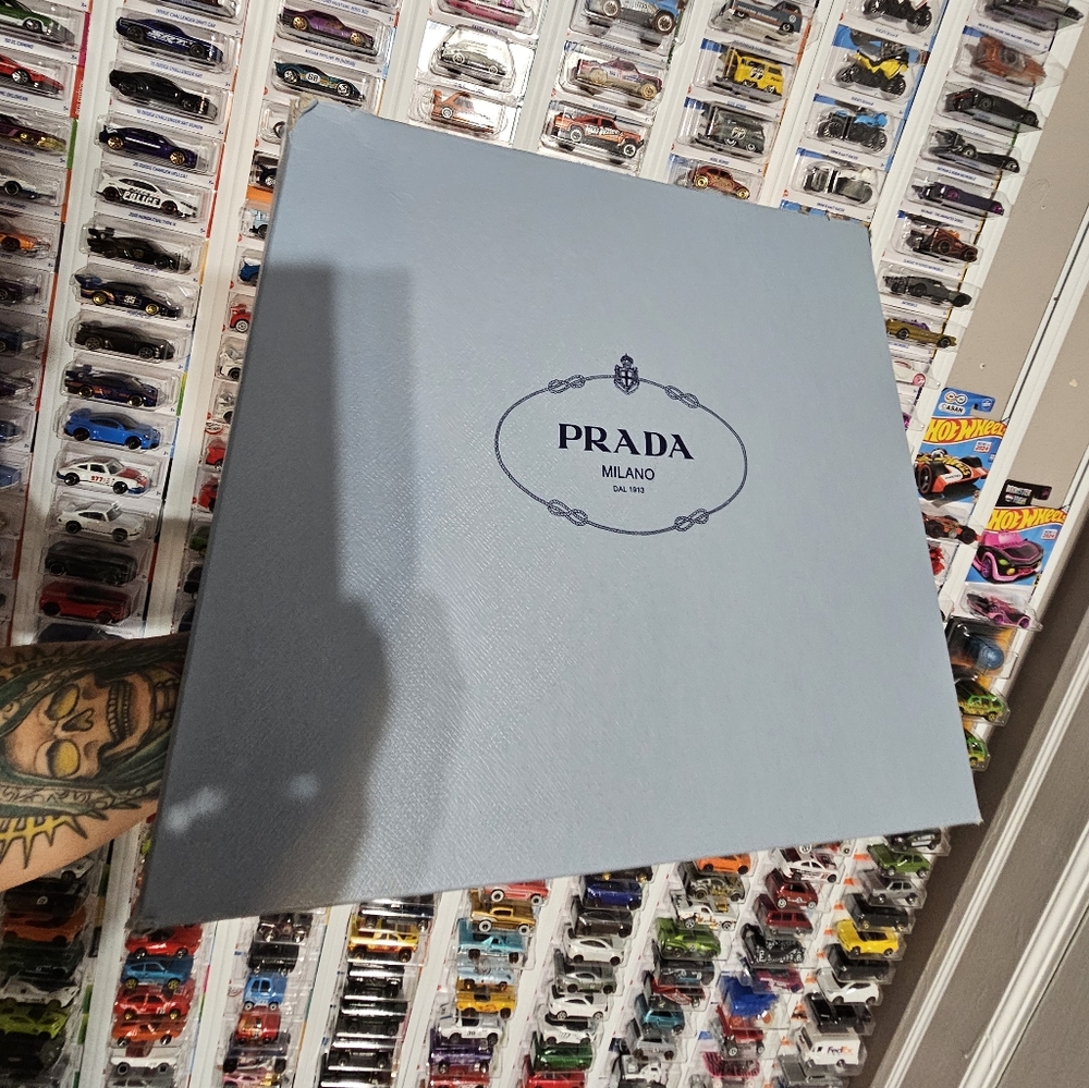 PRADA Boots zise 8.5 - Picture 2 of 16